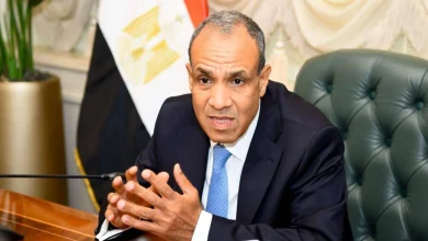  وزير الخارجية
